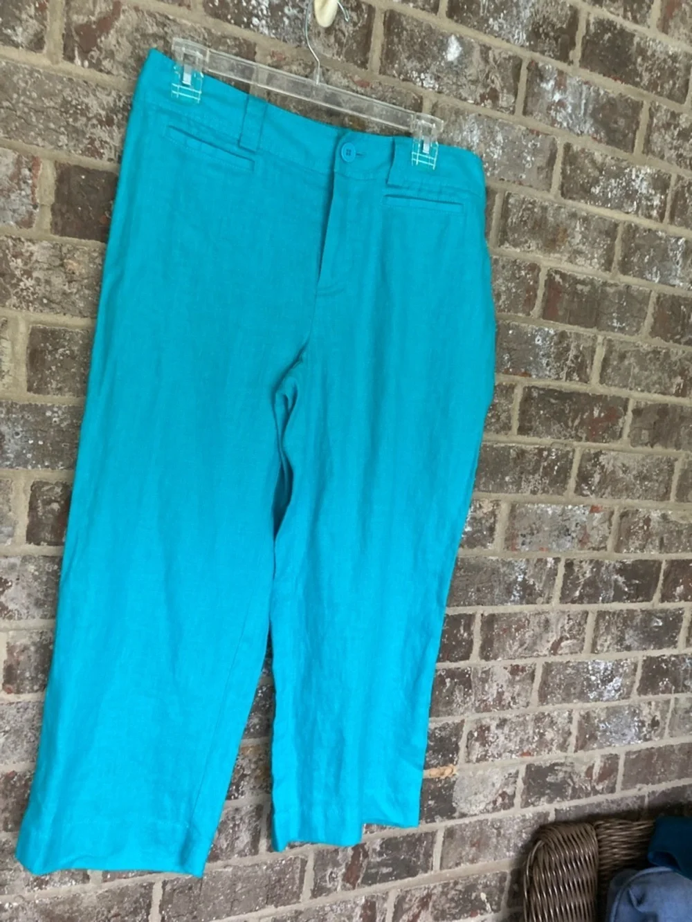 Madison capri linen  pants wide leg zip back Size 10 NWT